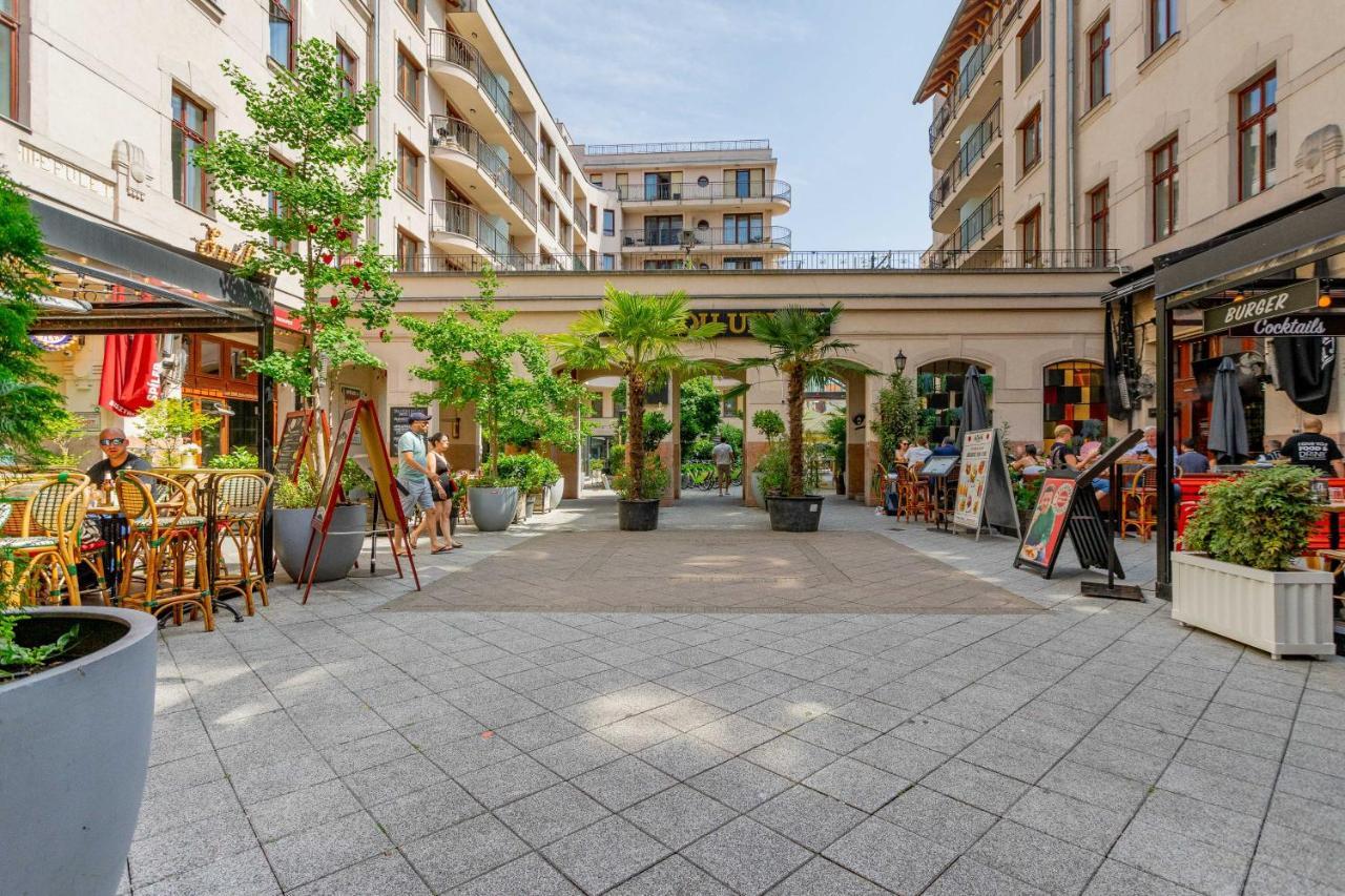 Apartmán Luxurious Cozy 1br Apt - 2min Walk To Gozsduyard! Budapešť